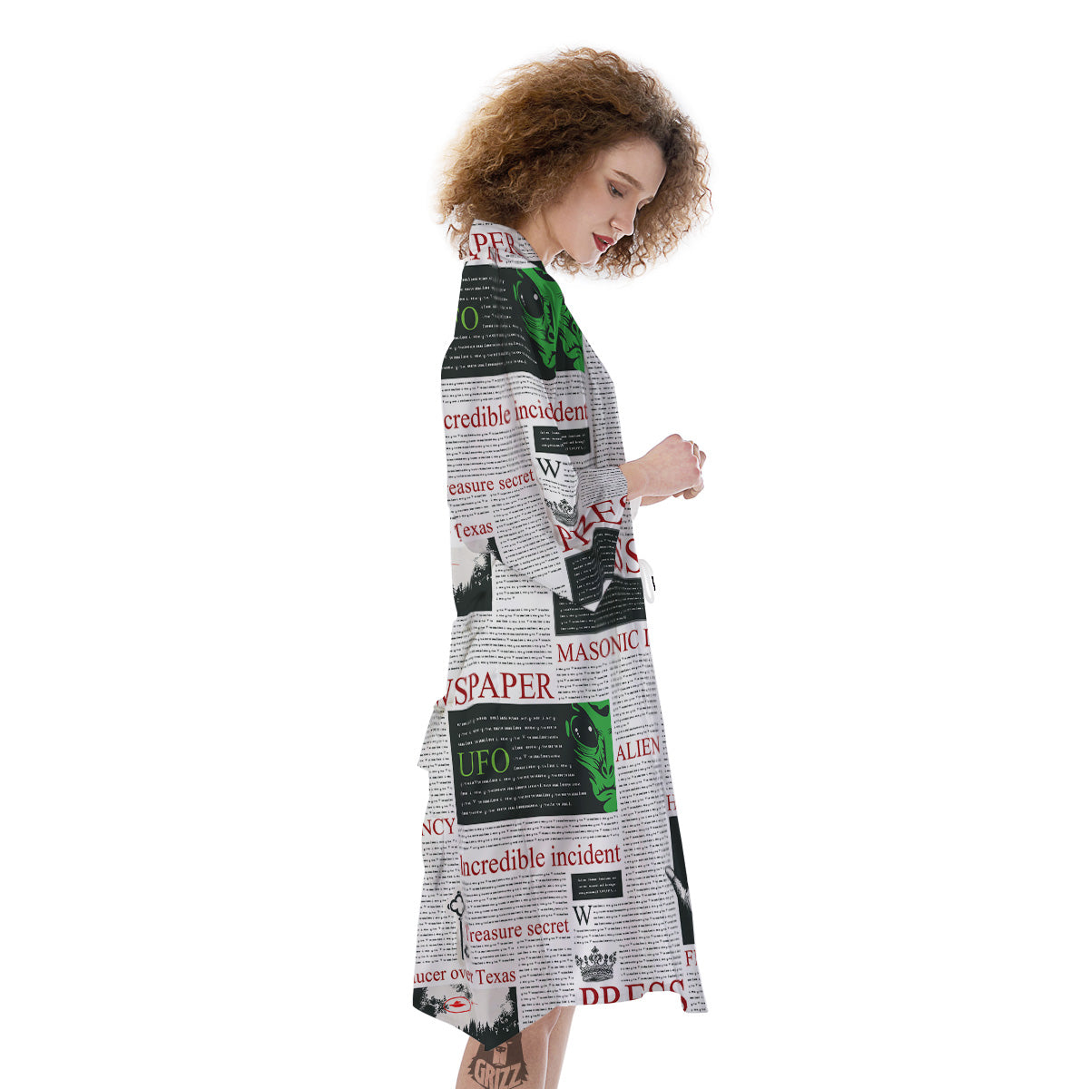 Newspaper Aliens Topic Print Pattern Kimono-grizzshop