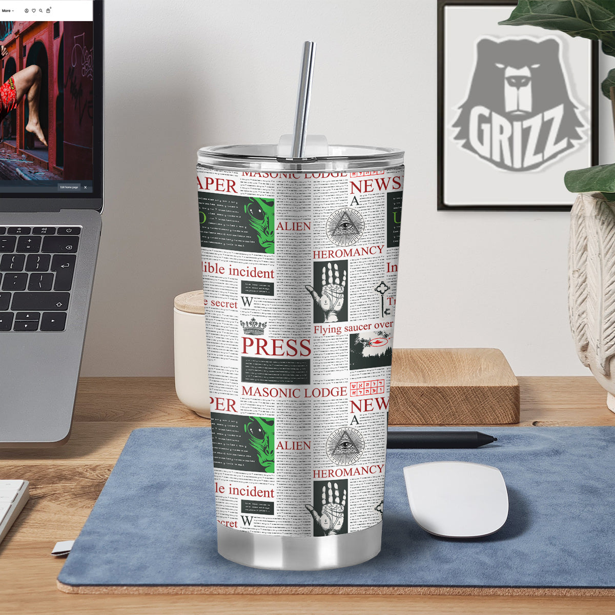 Newspaper Aliens Topic Print Pattern Tumbler-grizzshop