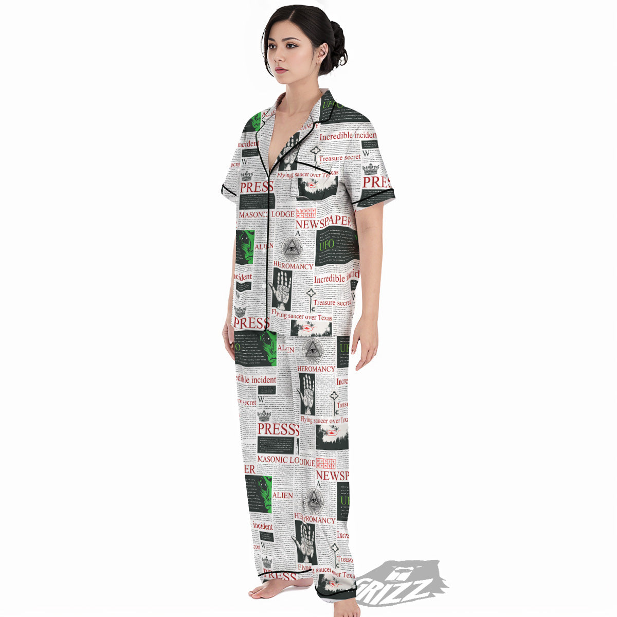 Newspaper Aliens Topic Print Pattern Women's Pajamas Set-grizzshop