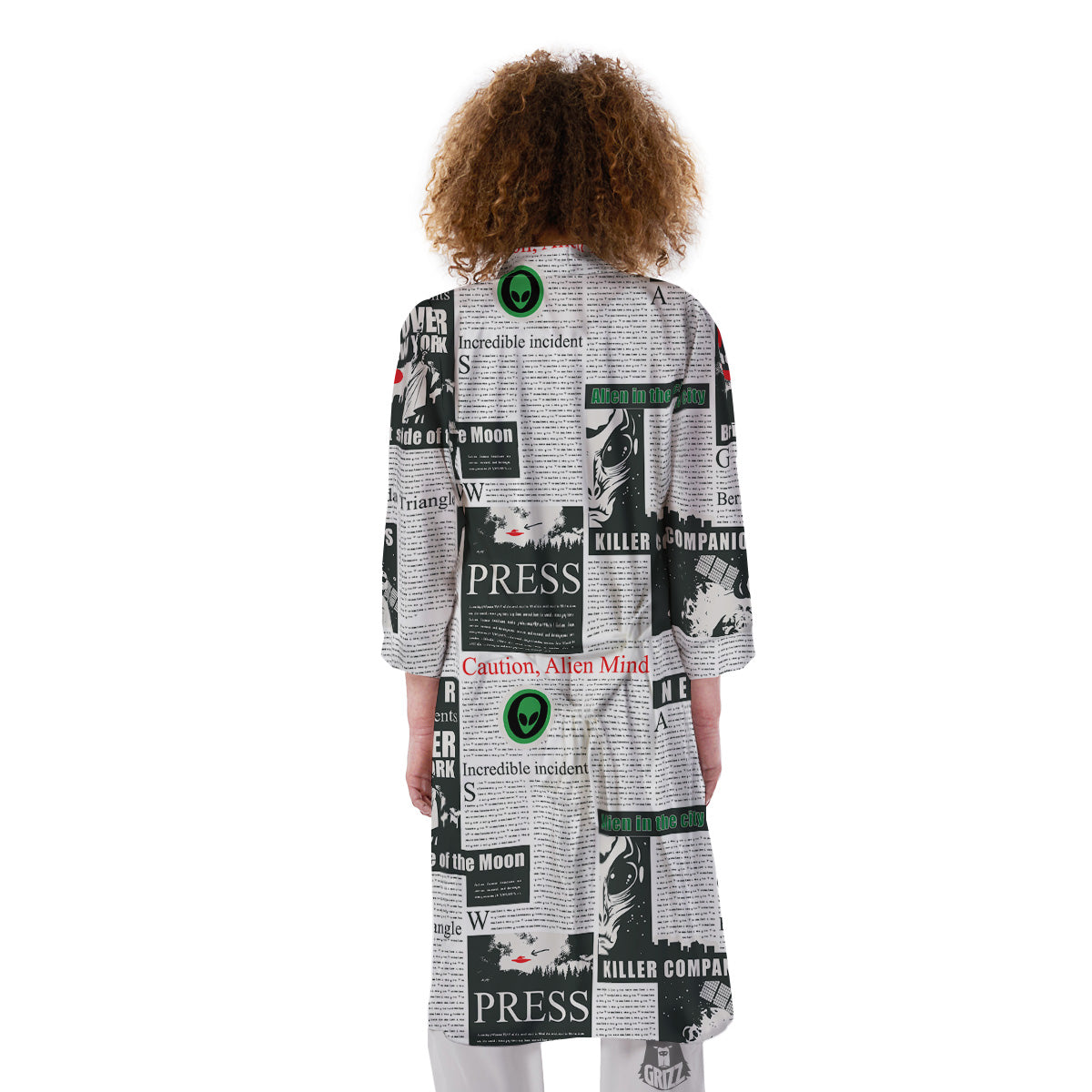 Newspaper Headlines Alien Print Pattern Kimono-grizzshop