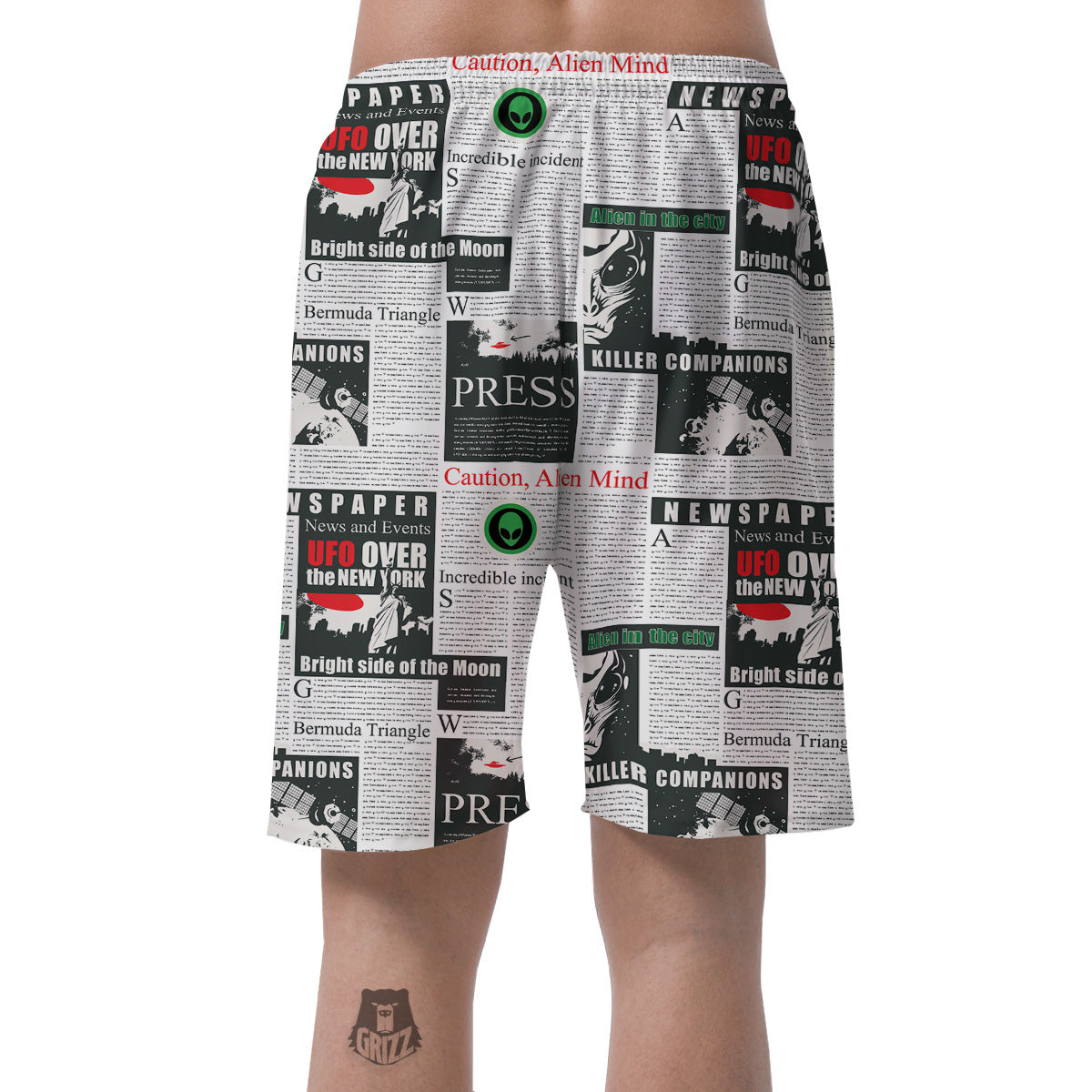Newspaper Headlines Alien Print Pattern Men's Shorts-grizzshop