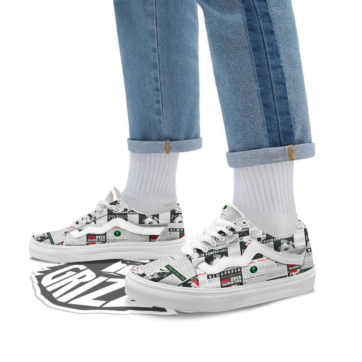 Newspaper Headlines Alien Print Pattern Skate Shoes-grizzshop