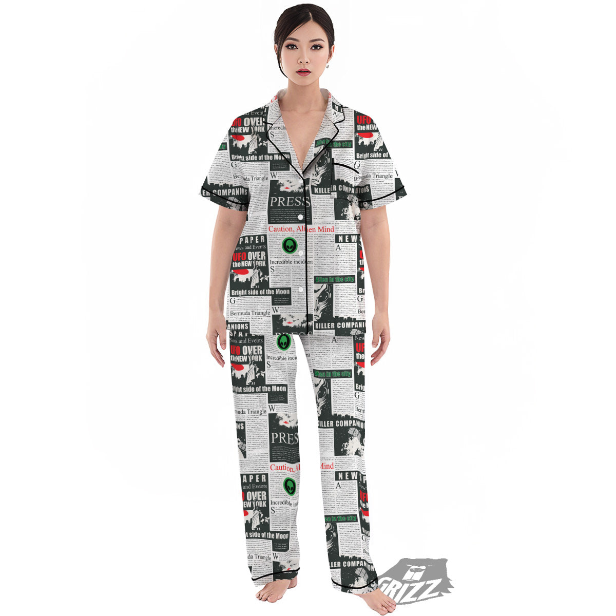 Newspaper Headlines Alien Print Pattern Women's Pajamas Set-grizzshop