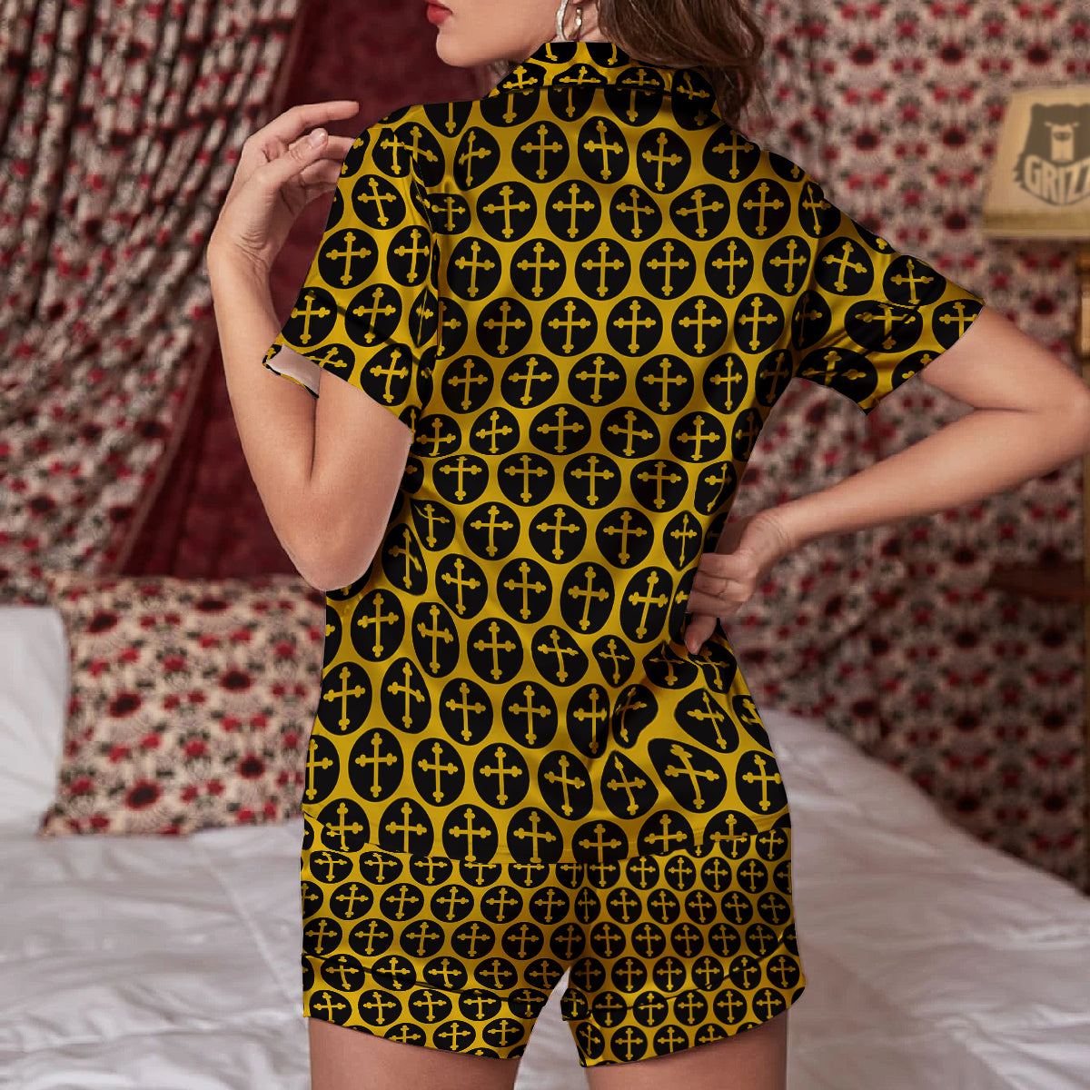 Orthodox Gold And Black Print Pattern Women Silk Pajamas-grizzshop