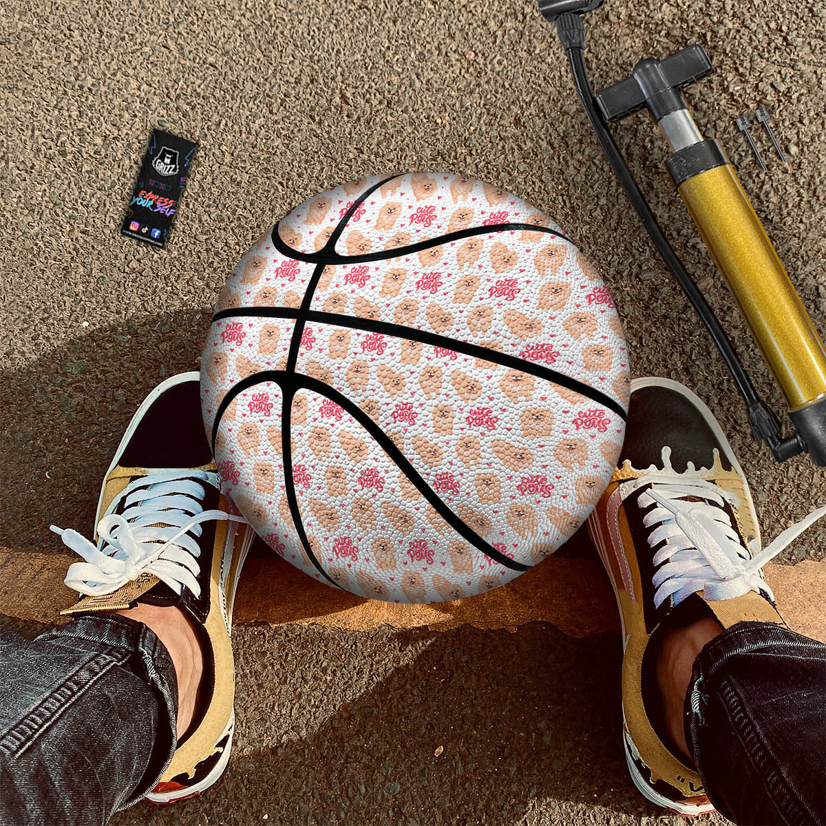 Pomeranian Cartoon Print Pattern Basketball