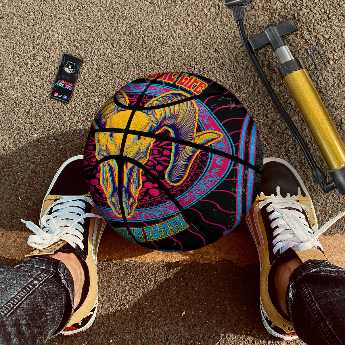 Psychedelic And Ram Skull Print Basketball