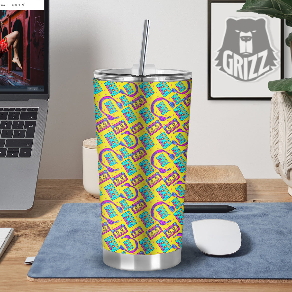 Retro Cassette And Earphones Print Pattern Tumbler-grizzshop