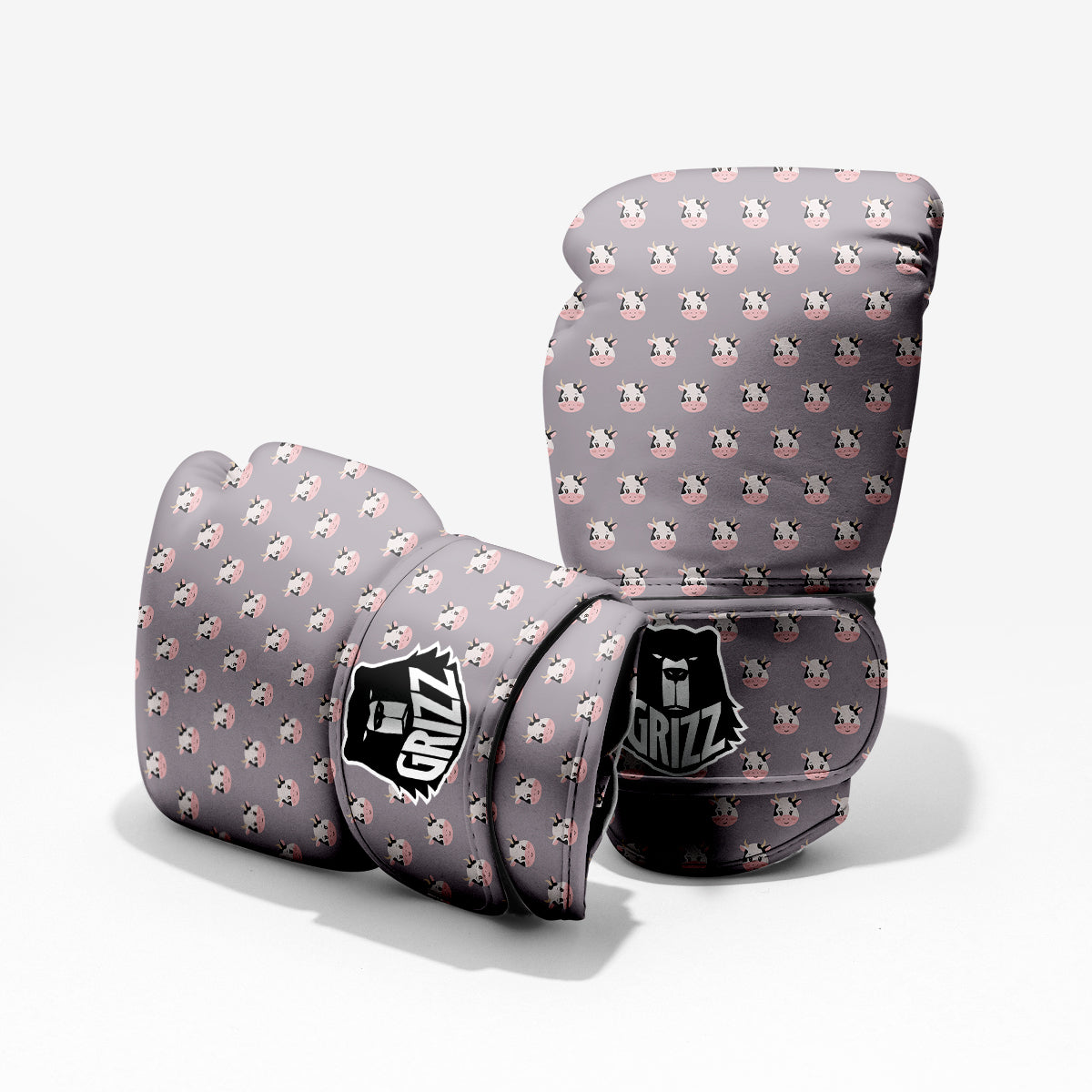 Smiley Cow Cartoon Print Pattern Pro Boxing Glove