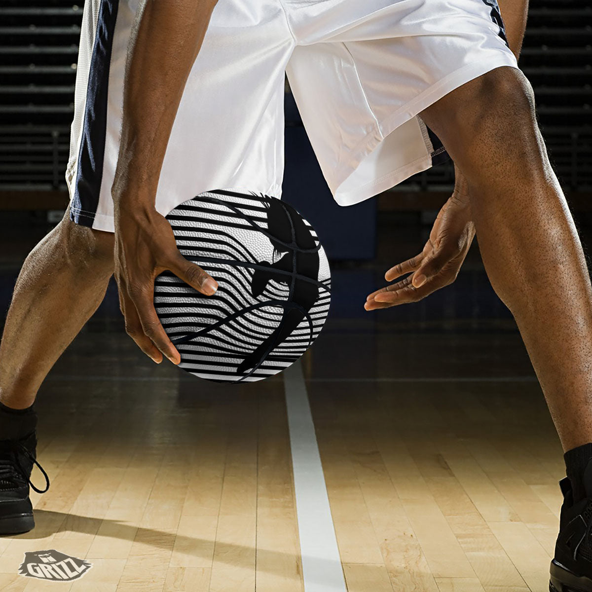 Striped Black Cat Print Basketball