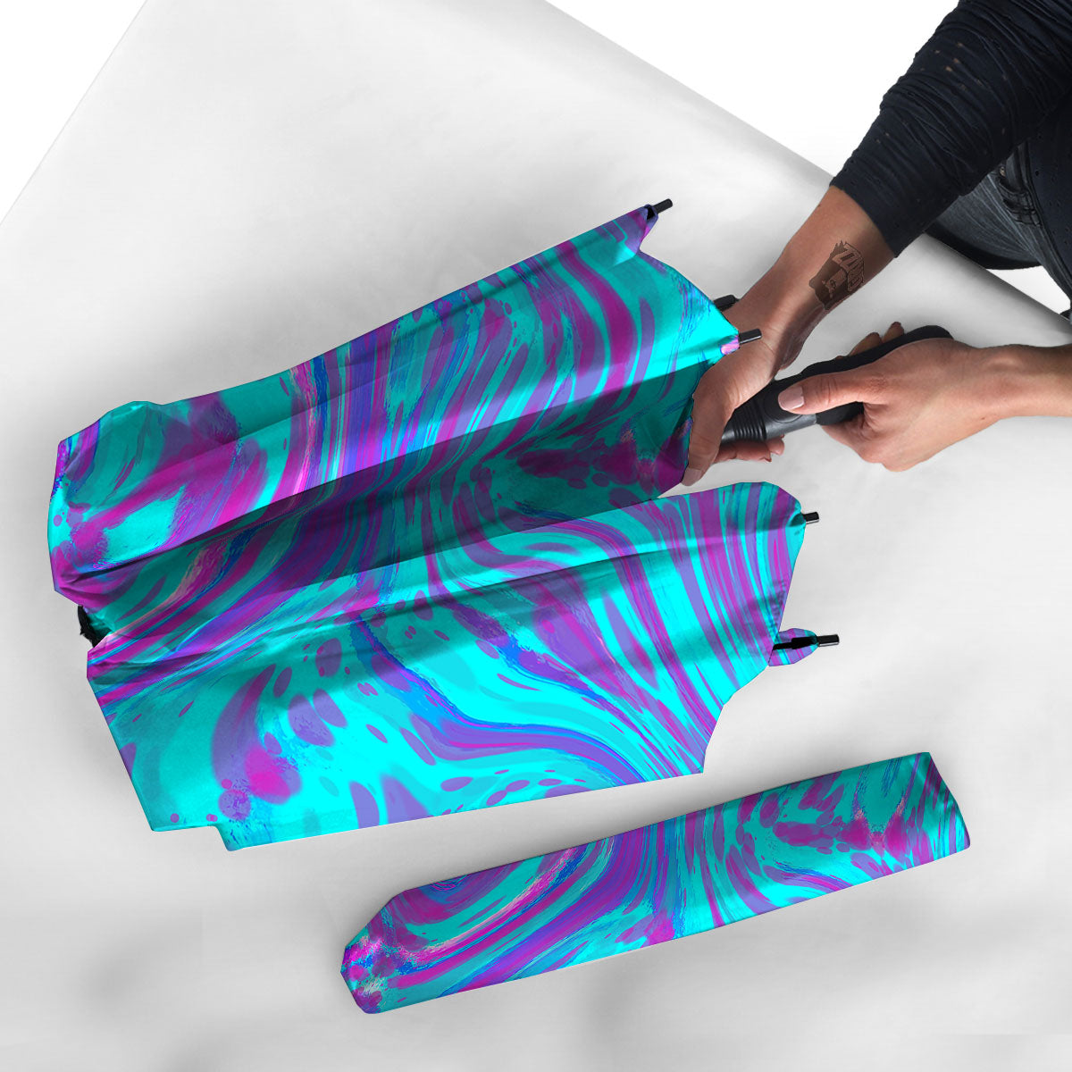 Trippy Turquoise Holographic Print Umbrella-grizzshop