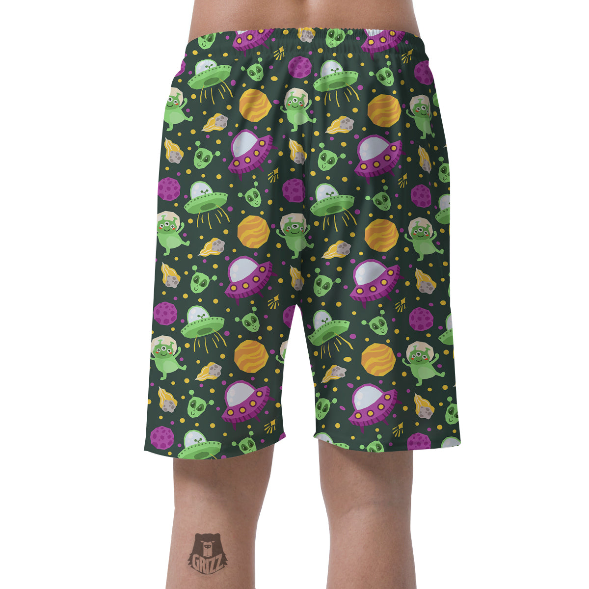 UFO Little Green Alien Print Pattern Men's Shorts-grizzshop