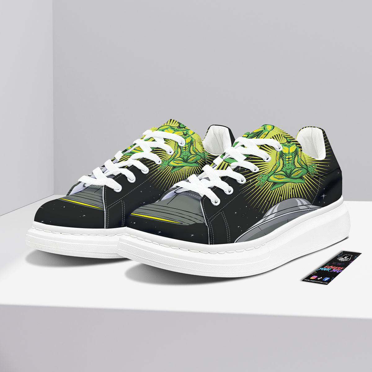 UFO Space Green Alien Print Platform Shoes-grizzshop