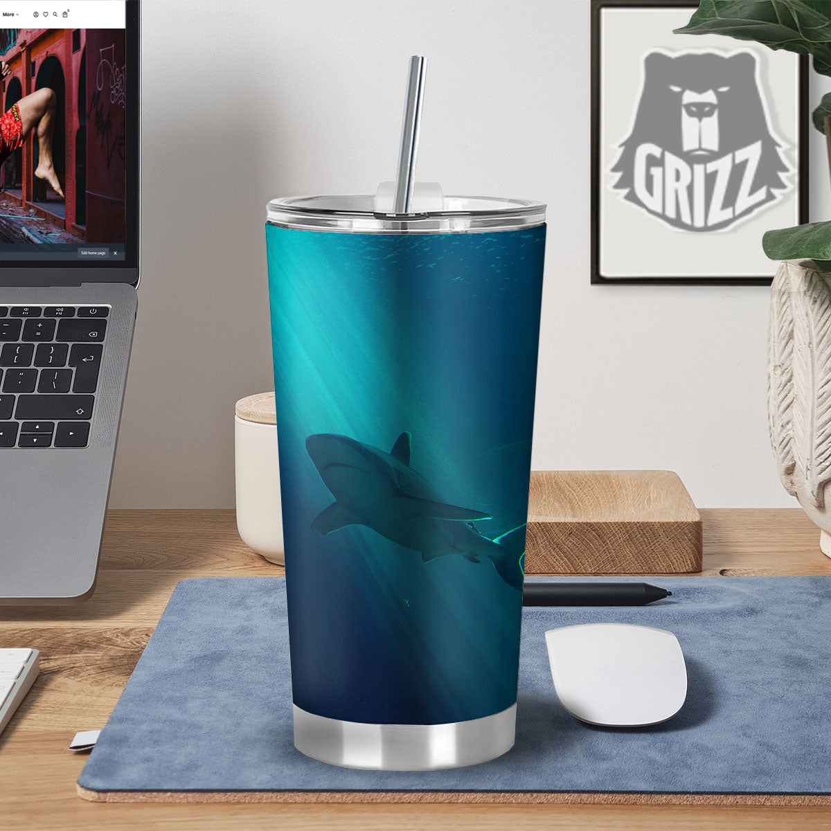 Underwear Shark Print Tumbler-grizzshop