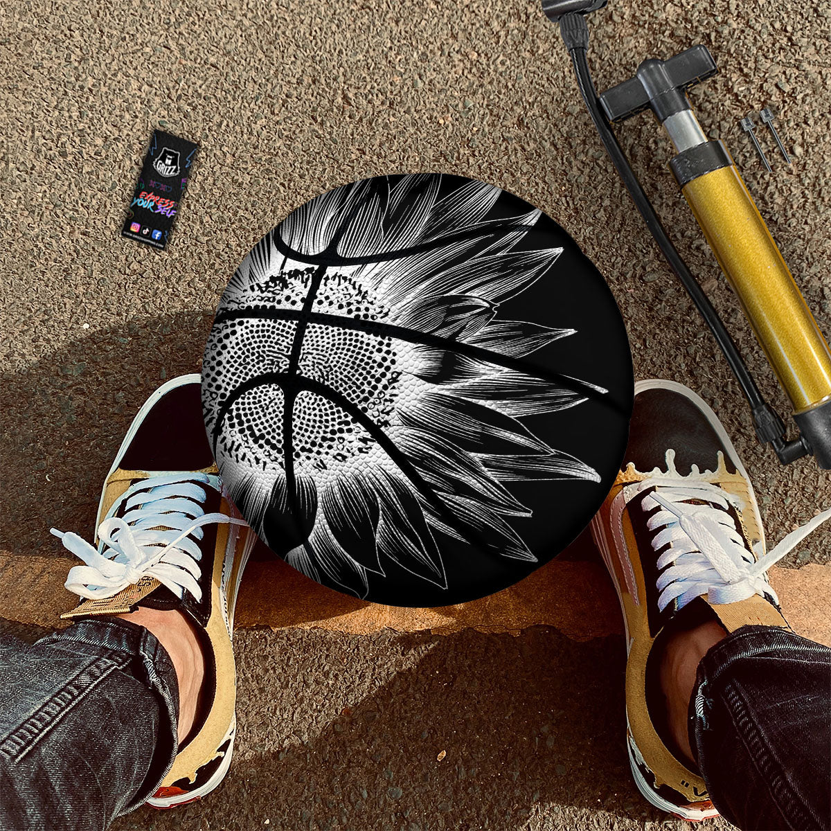 Vintage Sunflower White And Black Print Basketball-grizzshop
