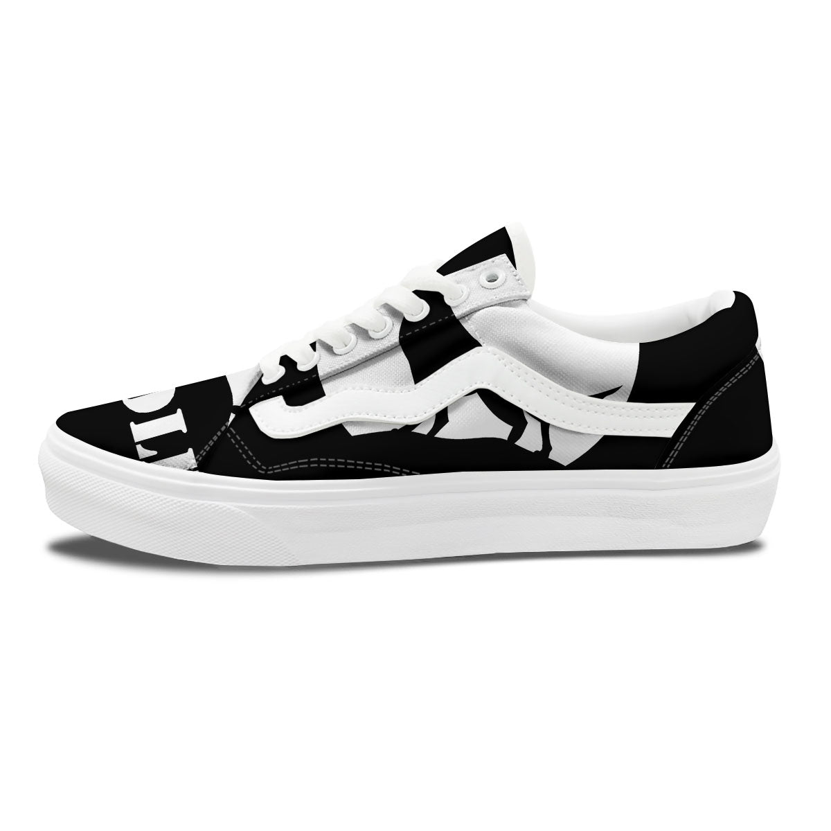 Wolf Howling Monochrome Print Skate Shoes-grizzshop