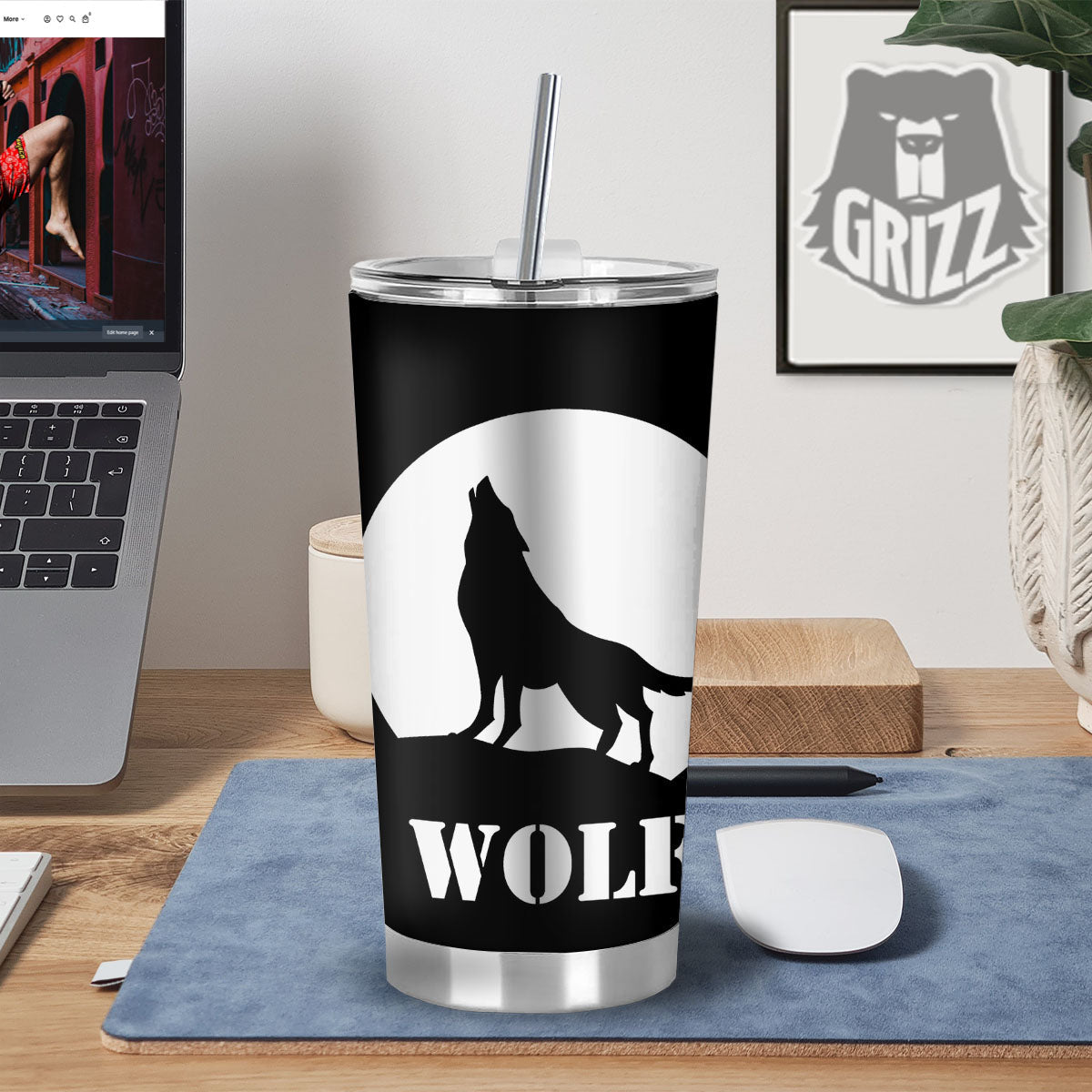 Wolf Howling Monochrome Print Tumbler-grizzshop