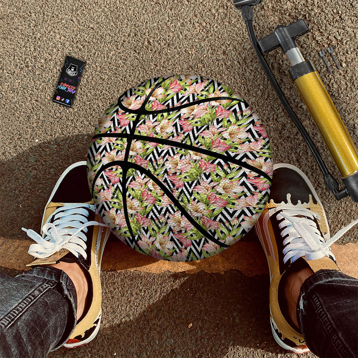 Zigzag Alstroemeria Pastel Print Pattern Basketball-grizzshop
