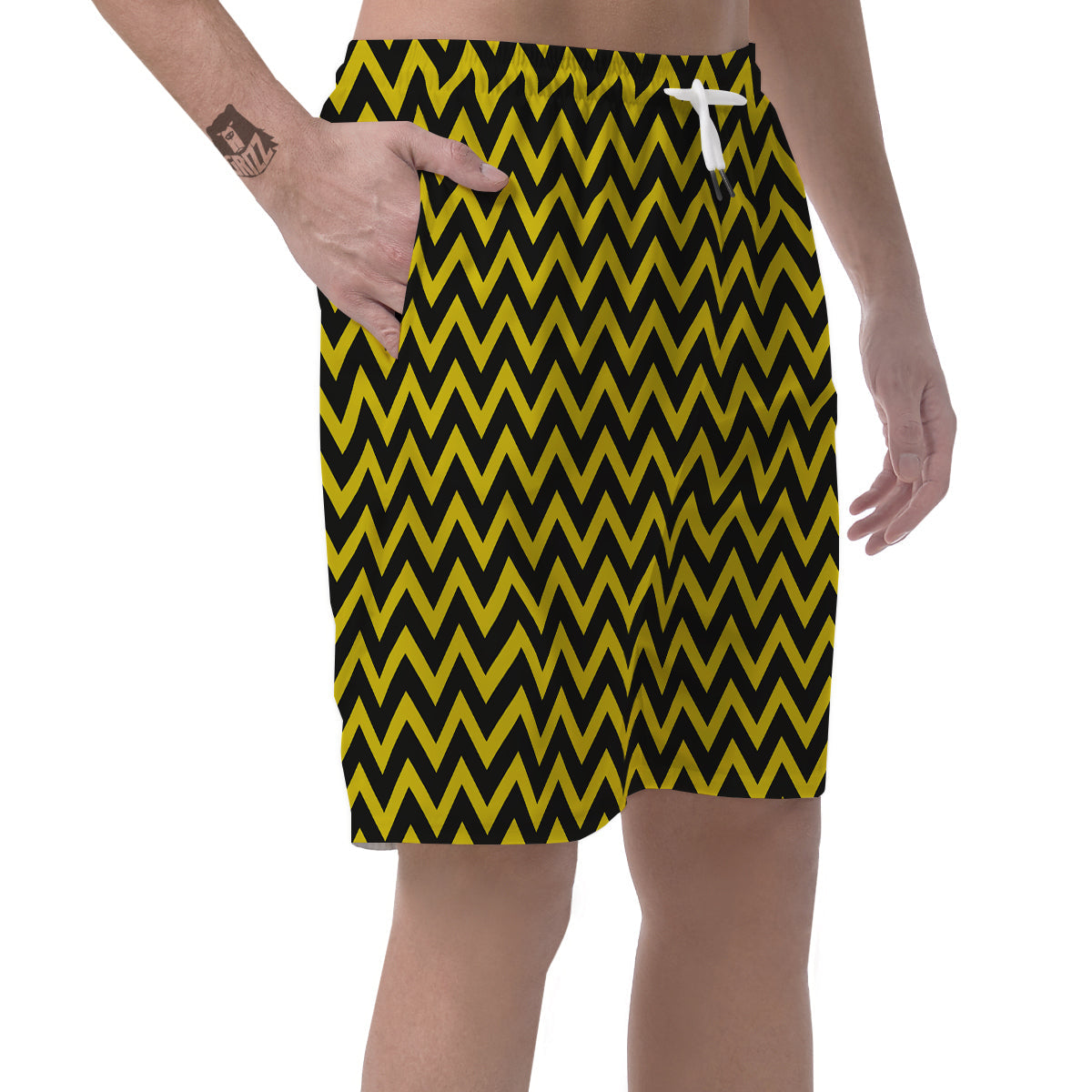 Zigzag Yellow And Black Print Pattern Men's Shorts-grizzshop