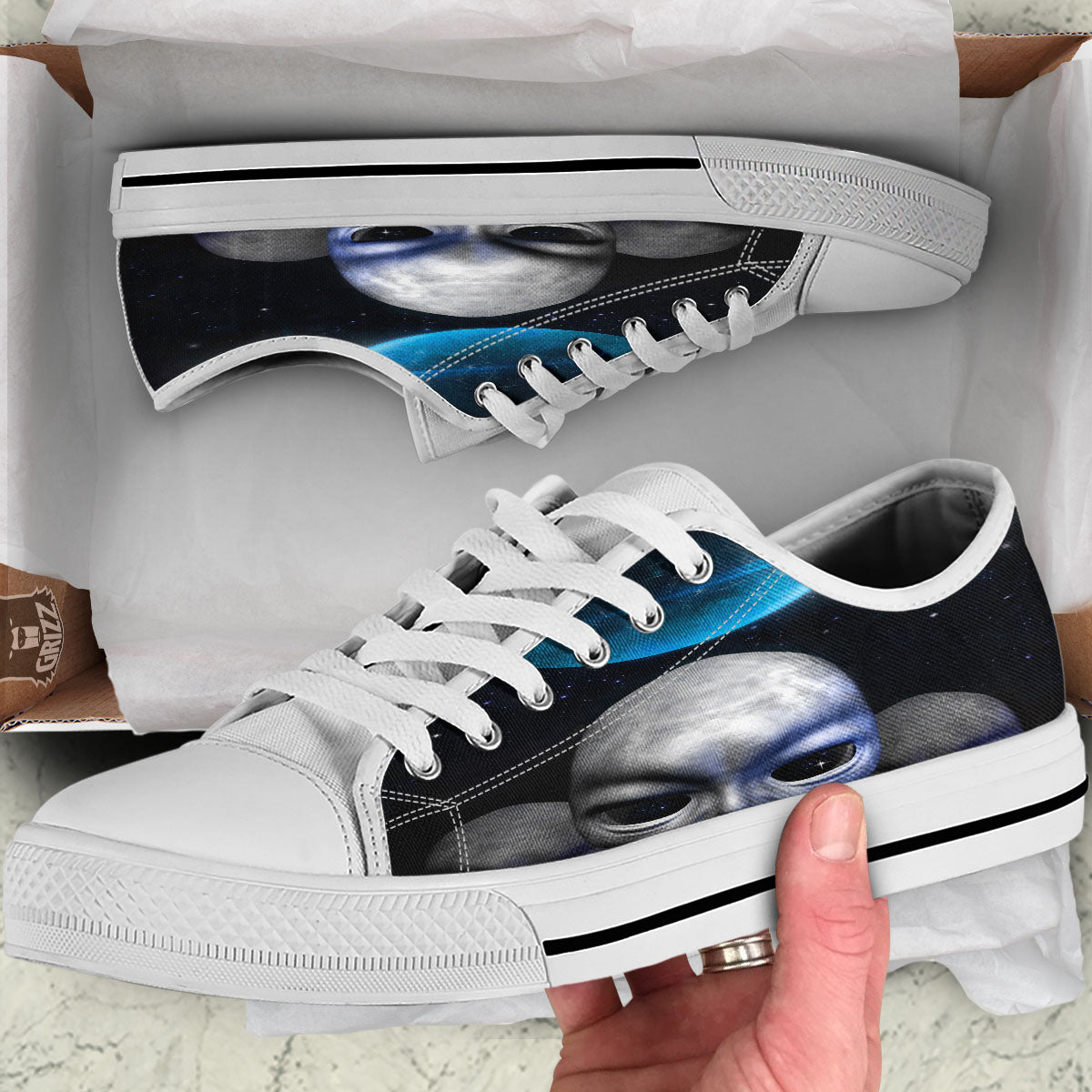 3D Grey Alien Print White Low Top Shoes-grizzshop