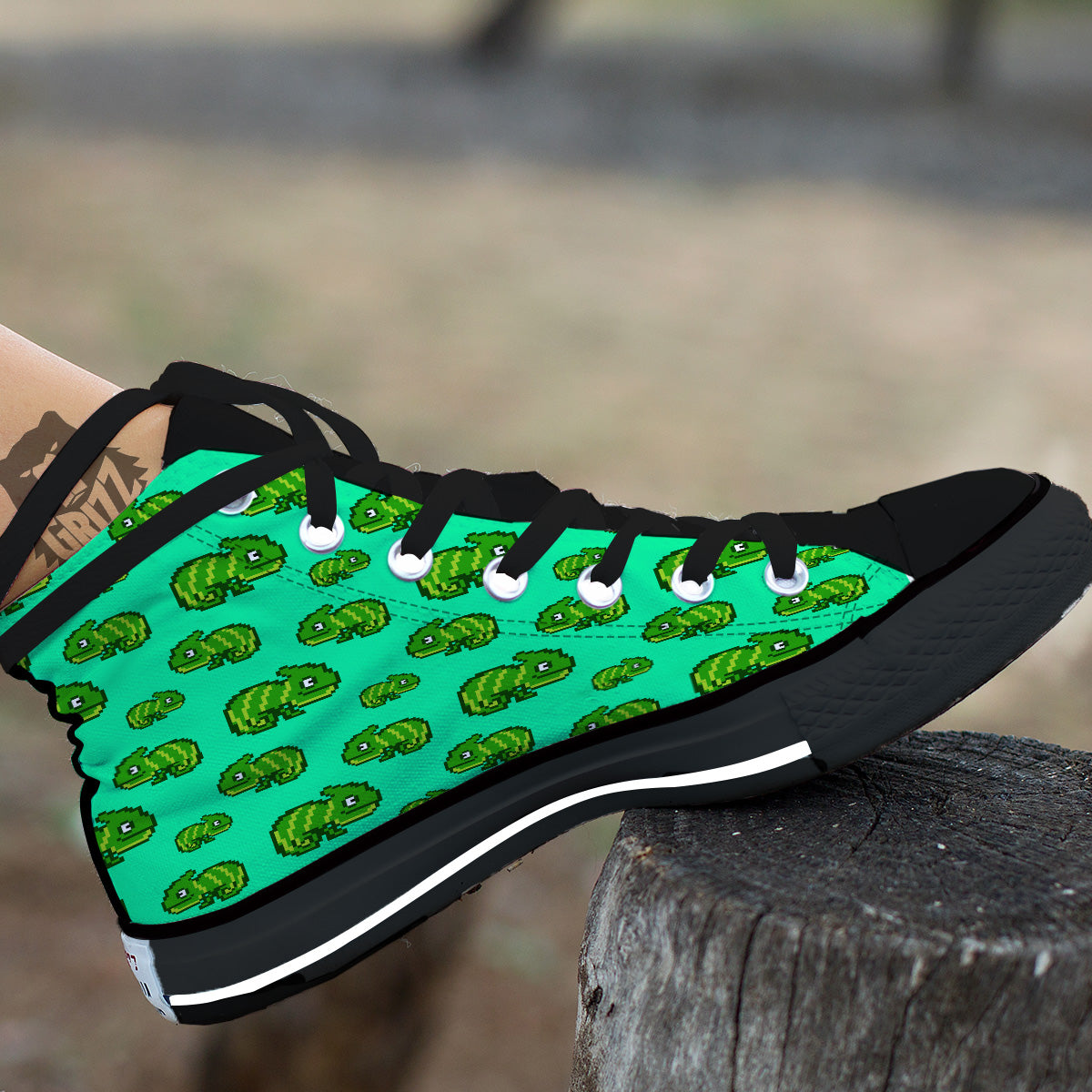 8 Bit Pixel Green Chameleons Print Pattern Black High Top Shoes-grizzshop