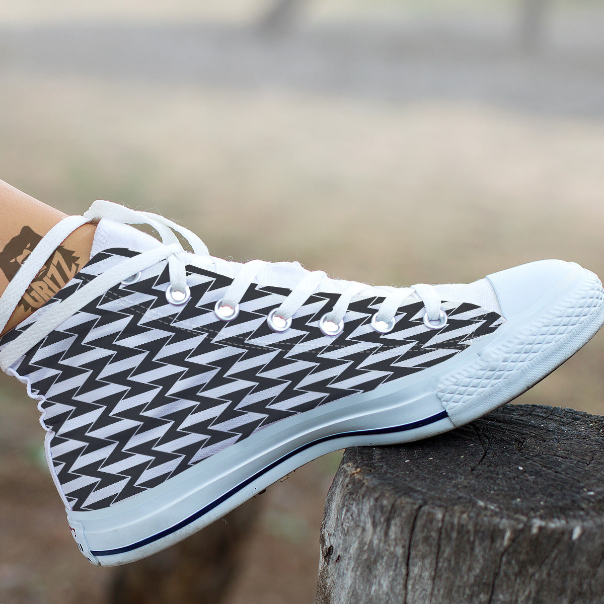 Abstract Heometric Zigzag Print Pattern White High Top Shoes-grizzshop