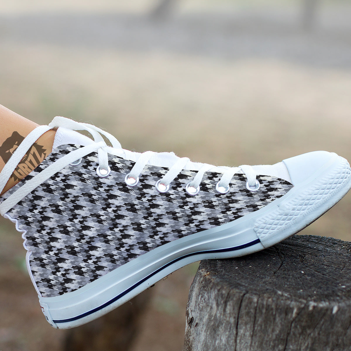 Abstract Houndstooth And Dots Print Pattern White High Top Shoes-grizzshop