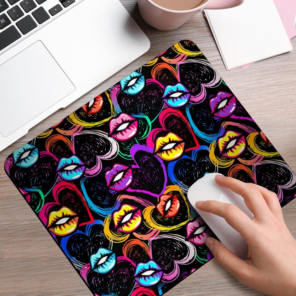 Abstract Lip Graffiti Print Mouse Pad-grizzshop