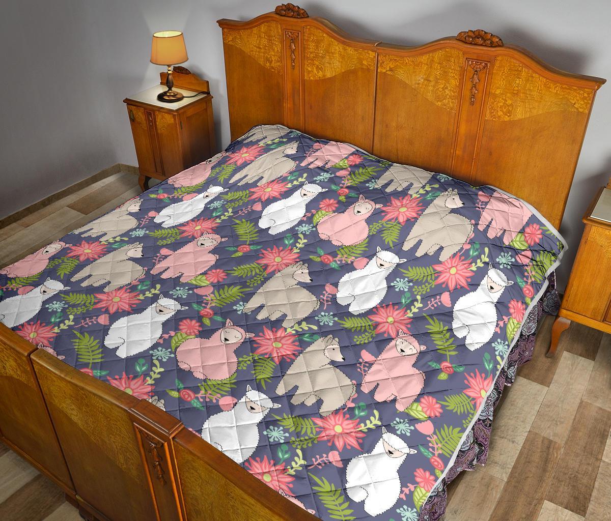 Alpaca Floral Pattern Print Quilt-grizzshop