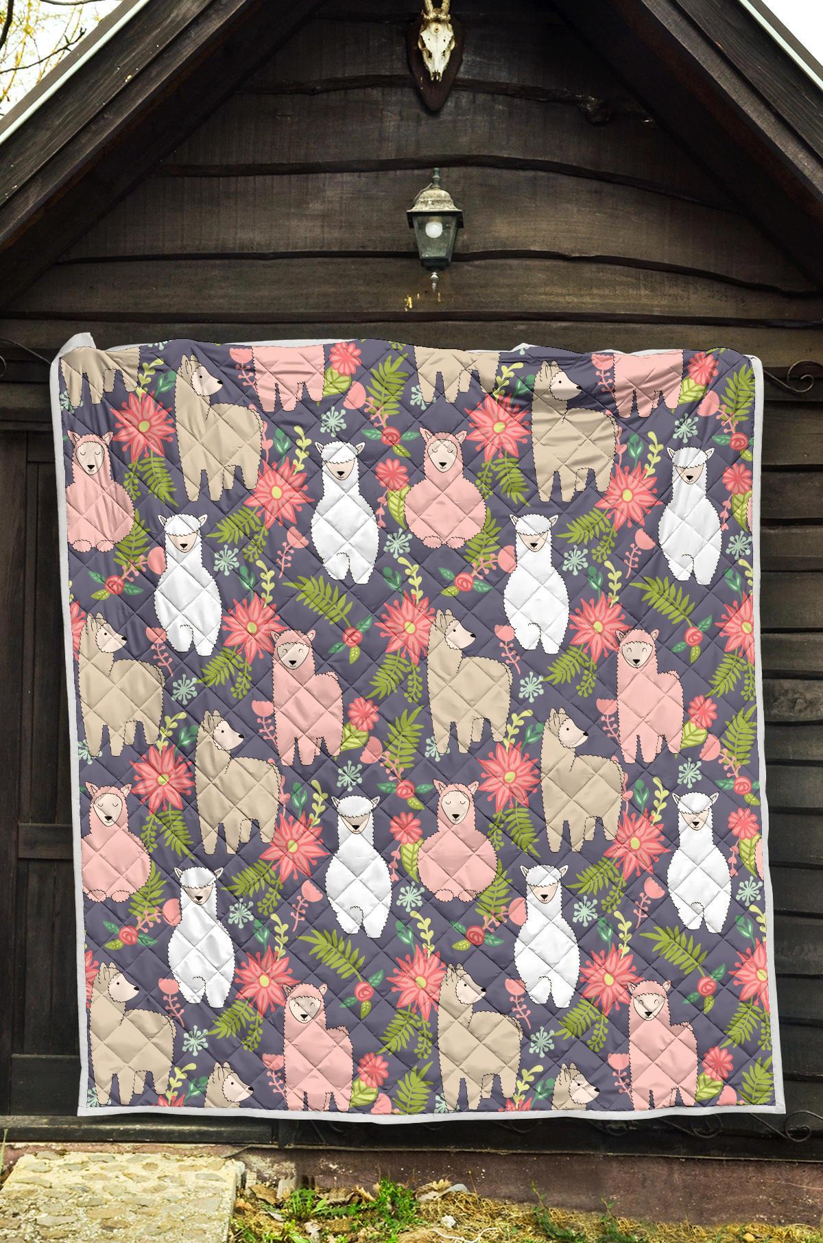Alpaca Floral Pattern Print Quilt-grizzshop