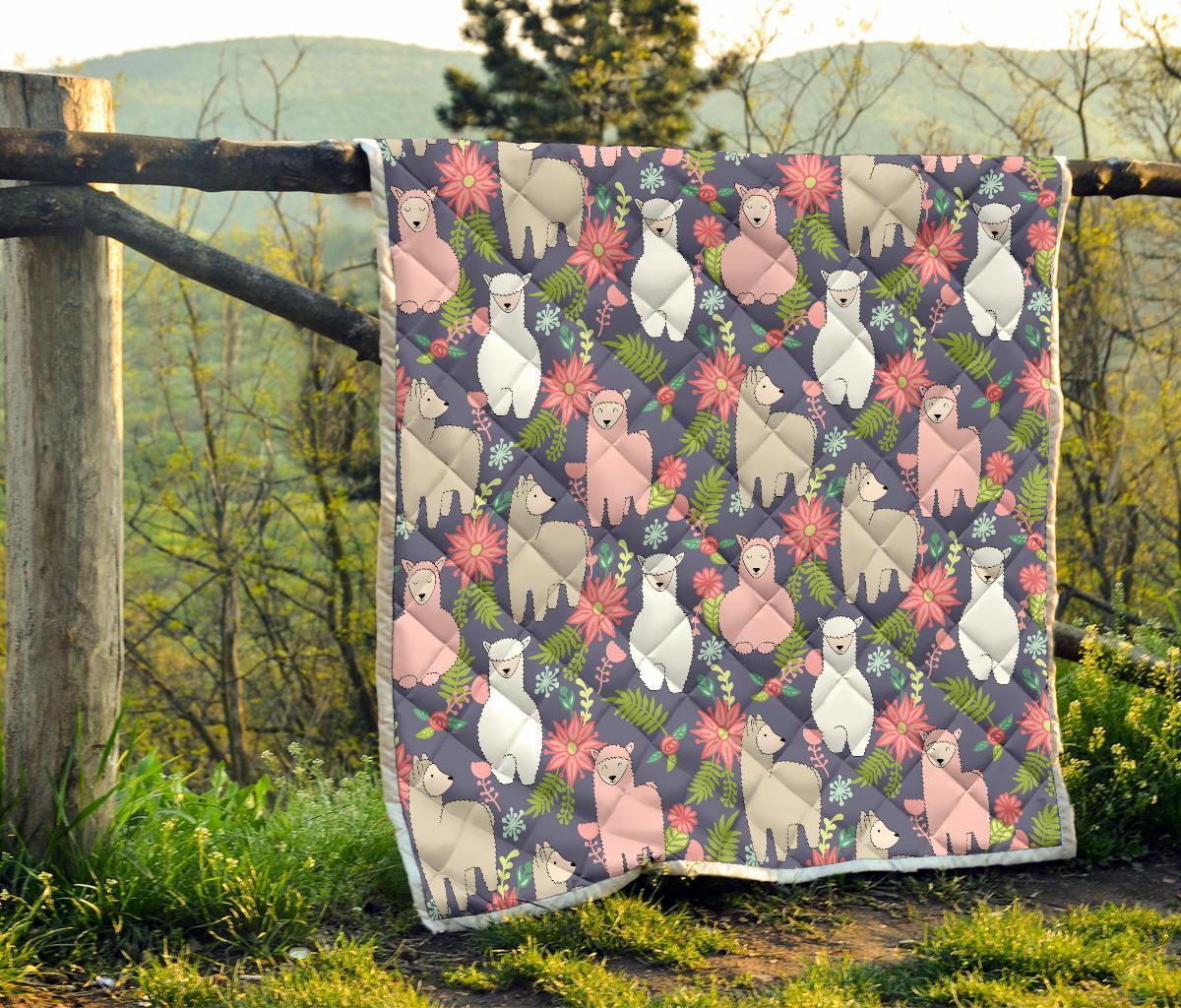 Alpaca Floral Pattern Print Quilt-grizzshop