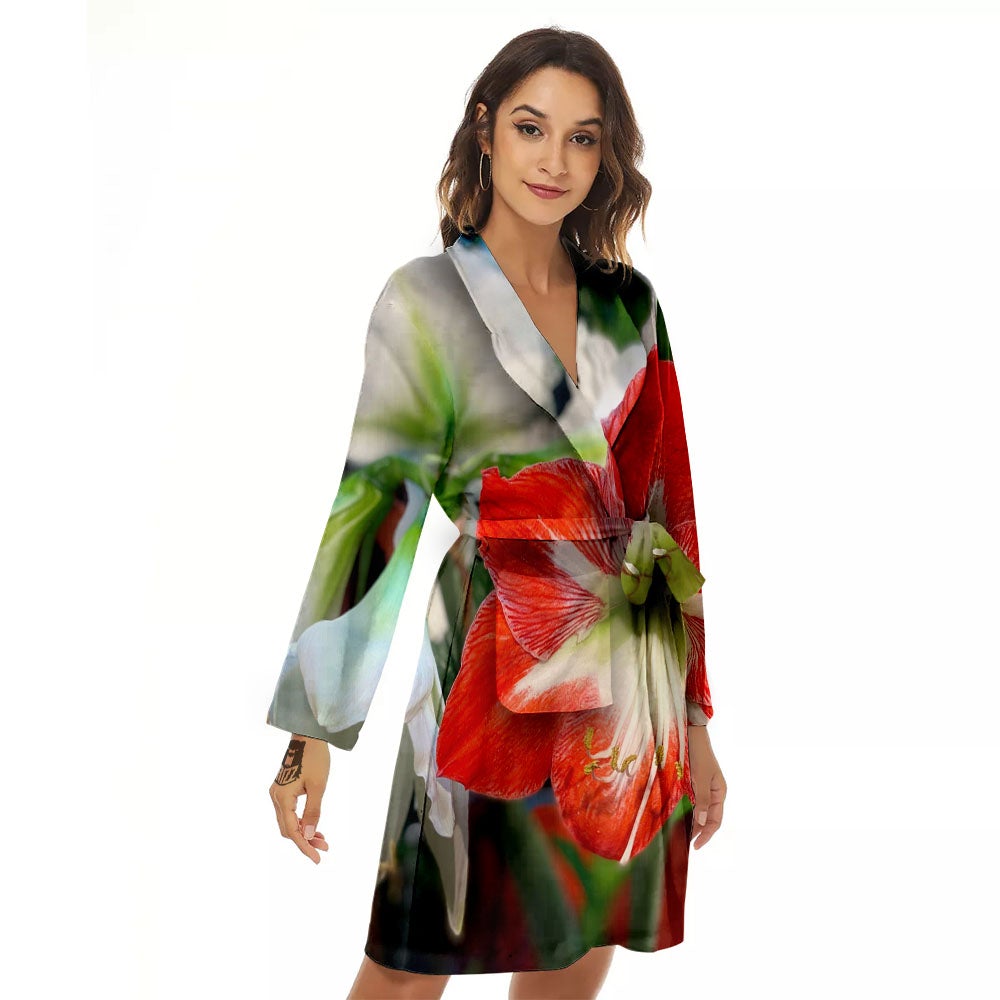 Amaryllis White And Red Print Women's Robe-grizzshop