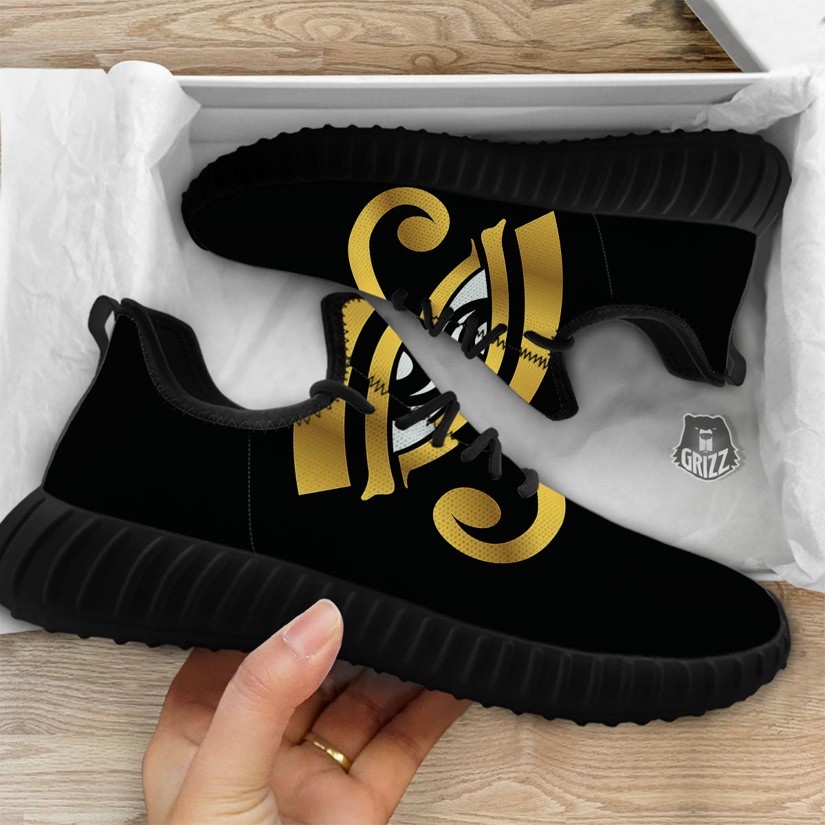 Amulet Eye Of Horus Print Black Walking Shoes-grizzshop