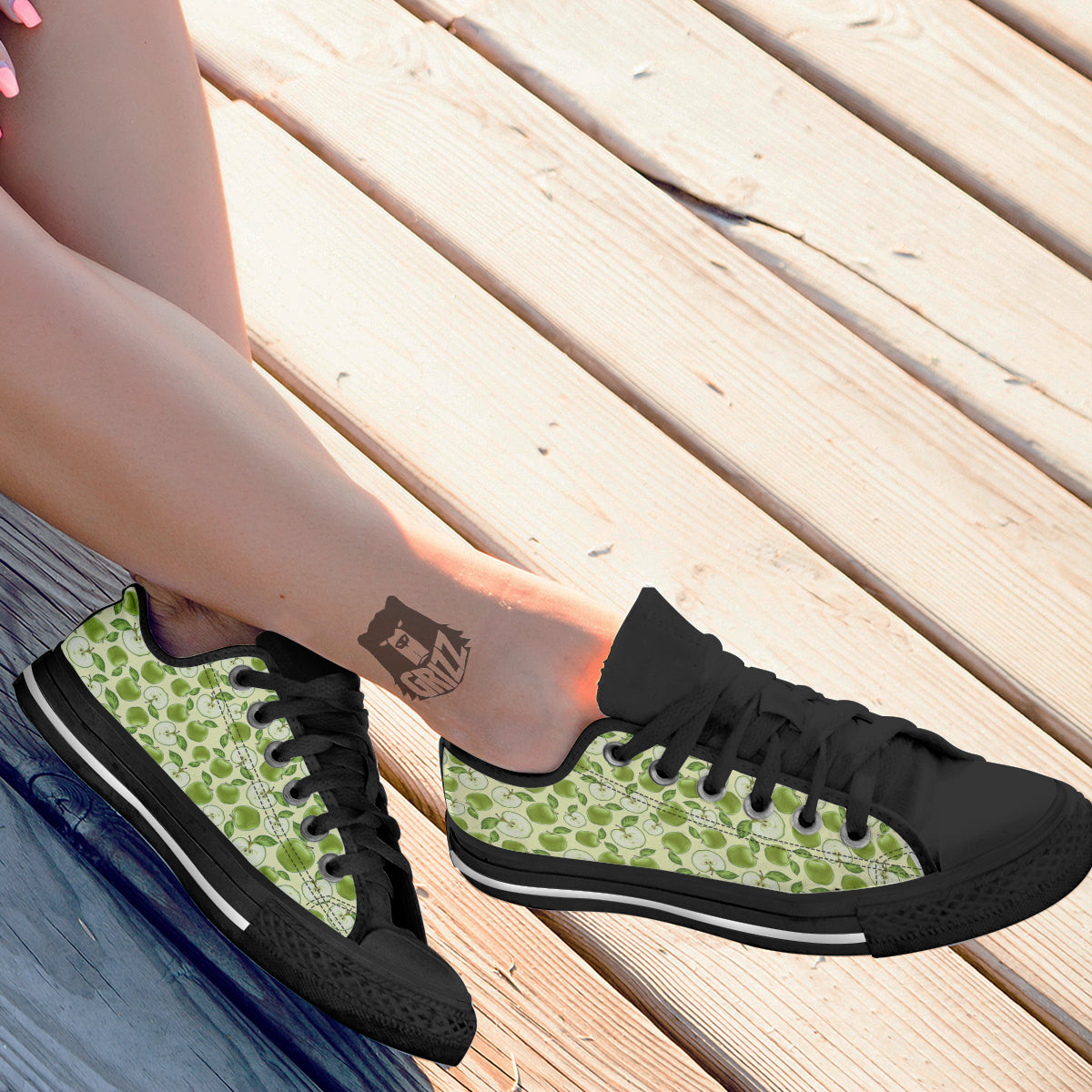Apple Print Pattern Black Low Top Shoes-grizzshop