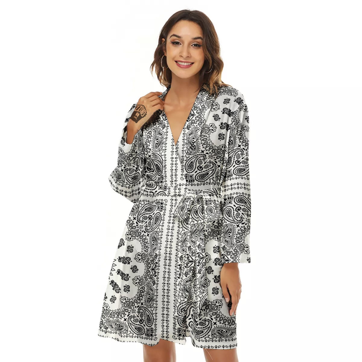 Bandana White And Black Paisley Print Pattern Women's Robe-grizzshop