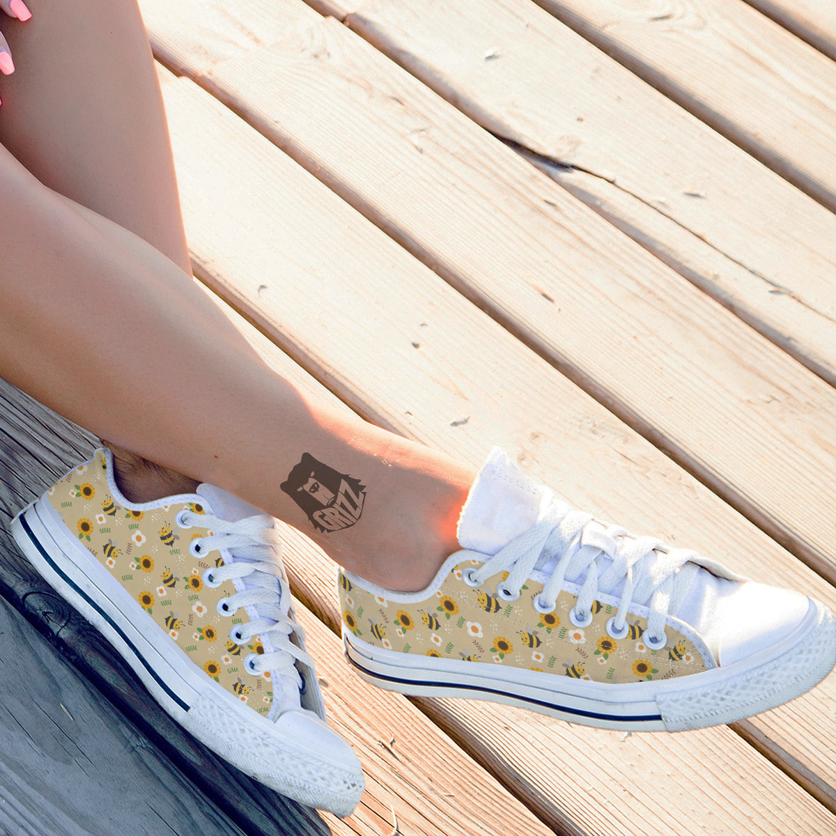 Bee Cute Cartoon Print Pattern White Low Top Shoes-grizzshop