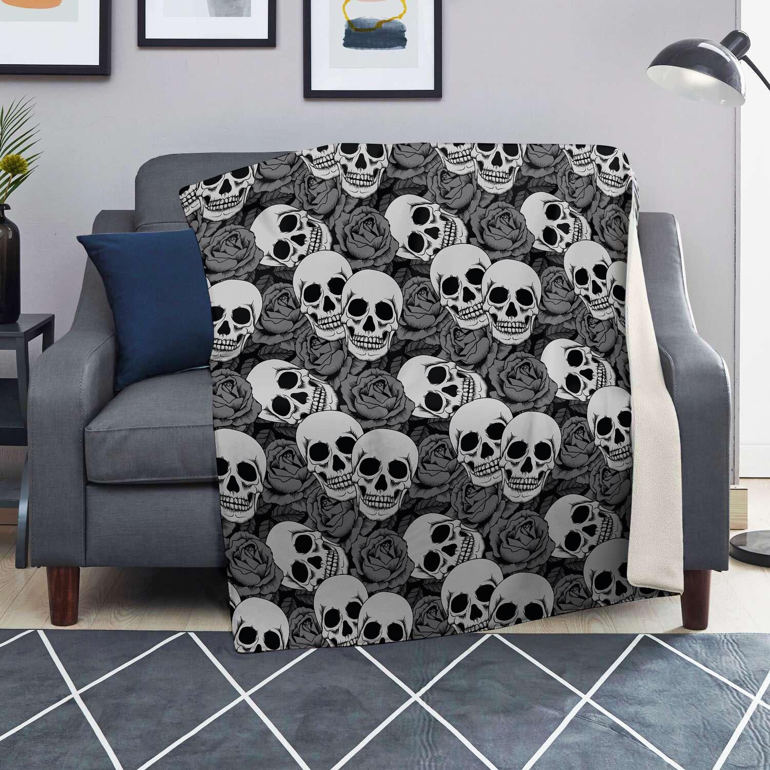 Black And White Rose Floral Skull Blanket-grizzshop