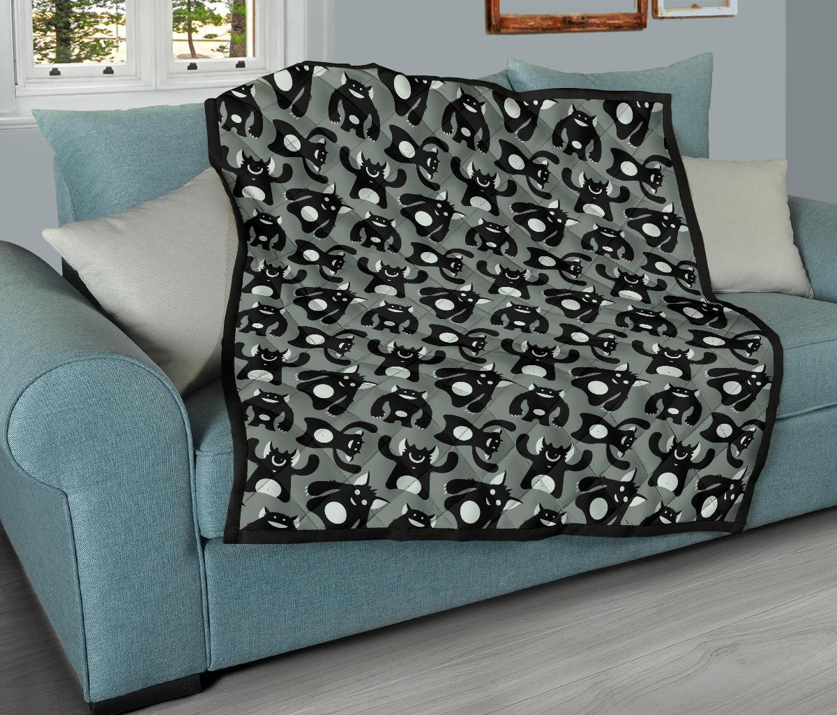 Black Bigfoot Pattern Print Quilt-grizzshop