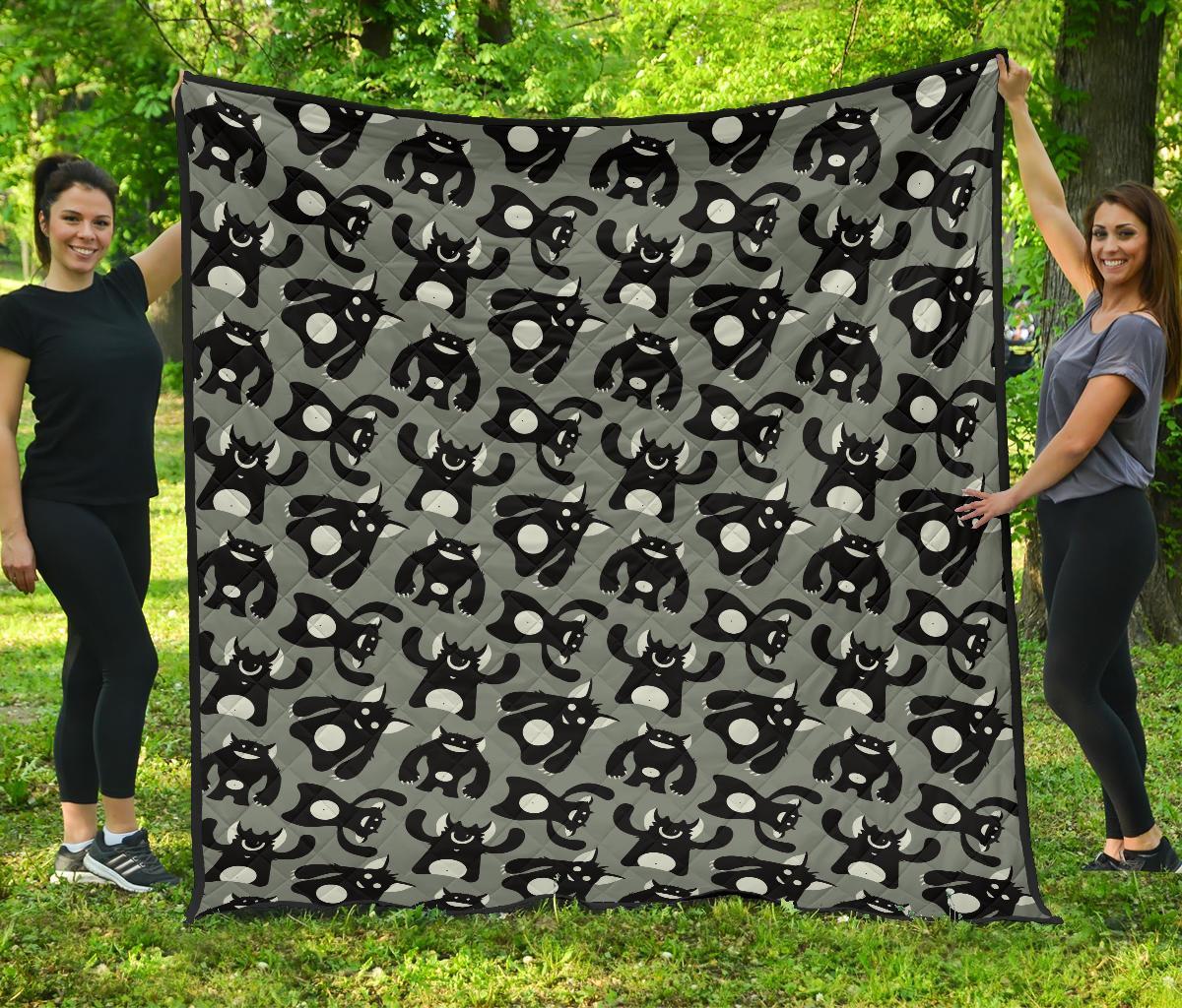 Black Bigfoot Pattern Print Quilt-grizzshop