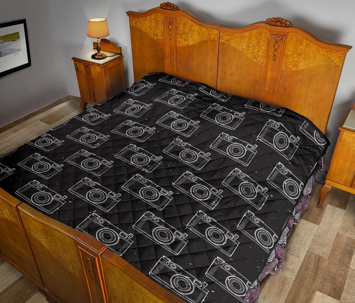 Black Camera Print Pattern Quilt-grizzshop