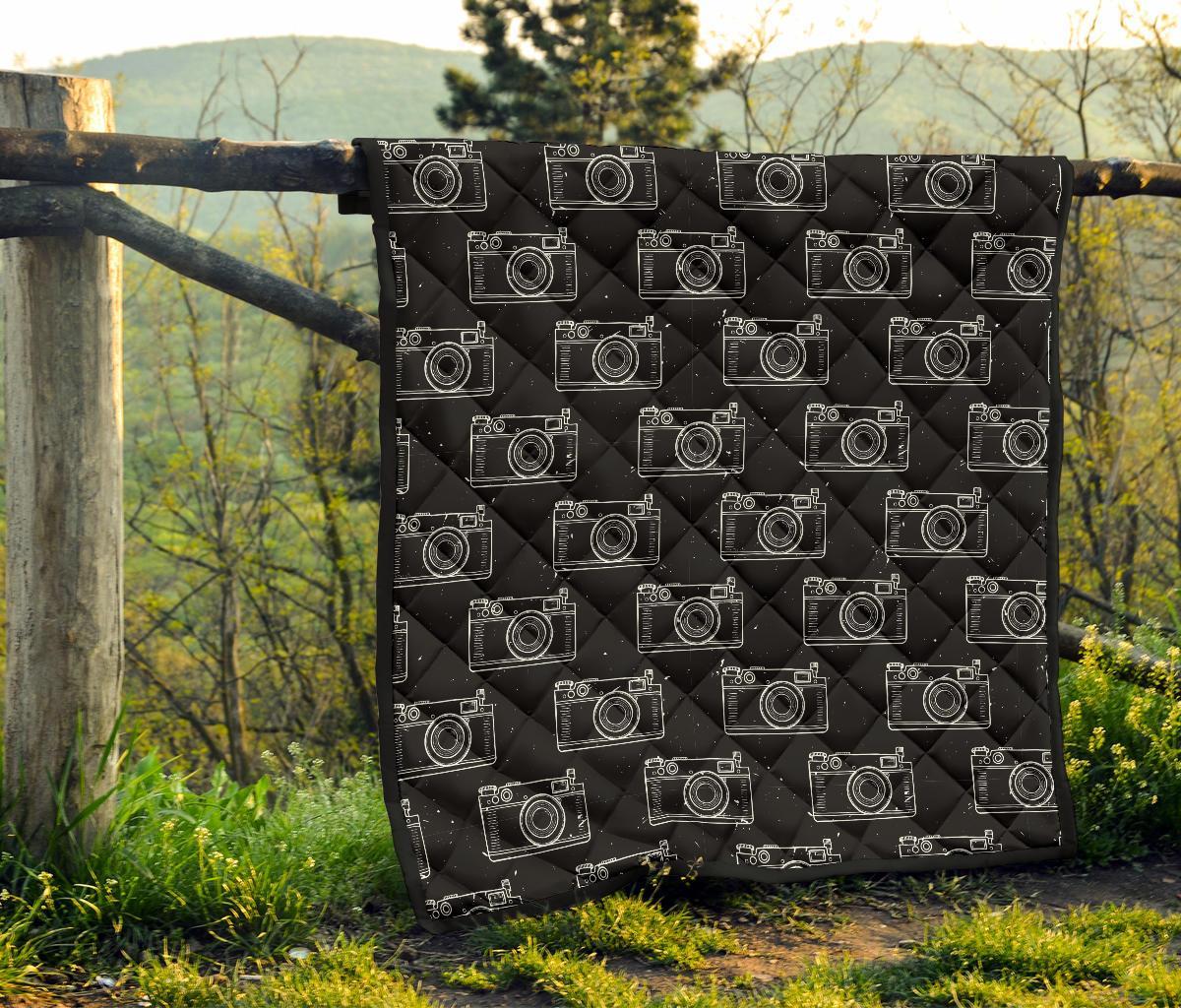 Black Camera Print Pattern Quilt-grizzshop