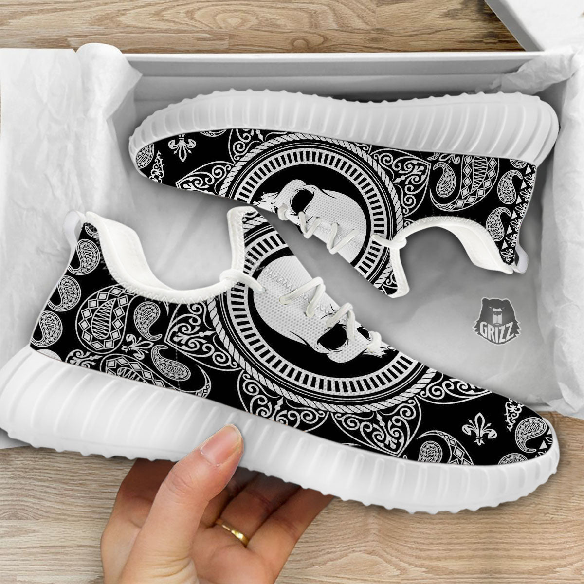 Black Skull Bandana Print White Walking Shoes-grizzshop