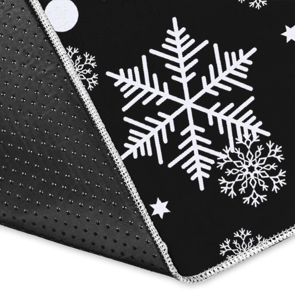 Black Snowflake Pattern Print Floor Mat-grizzshop