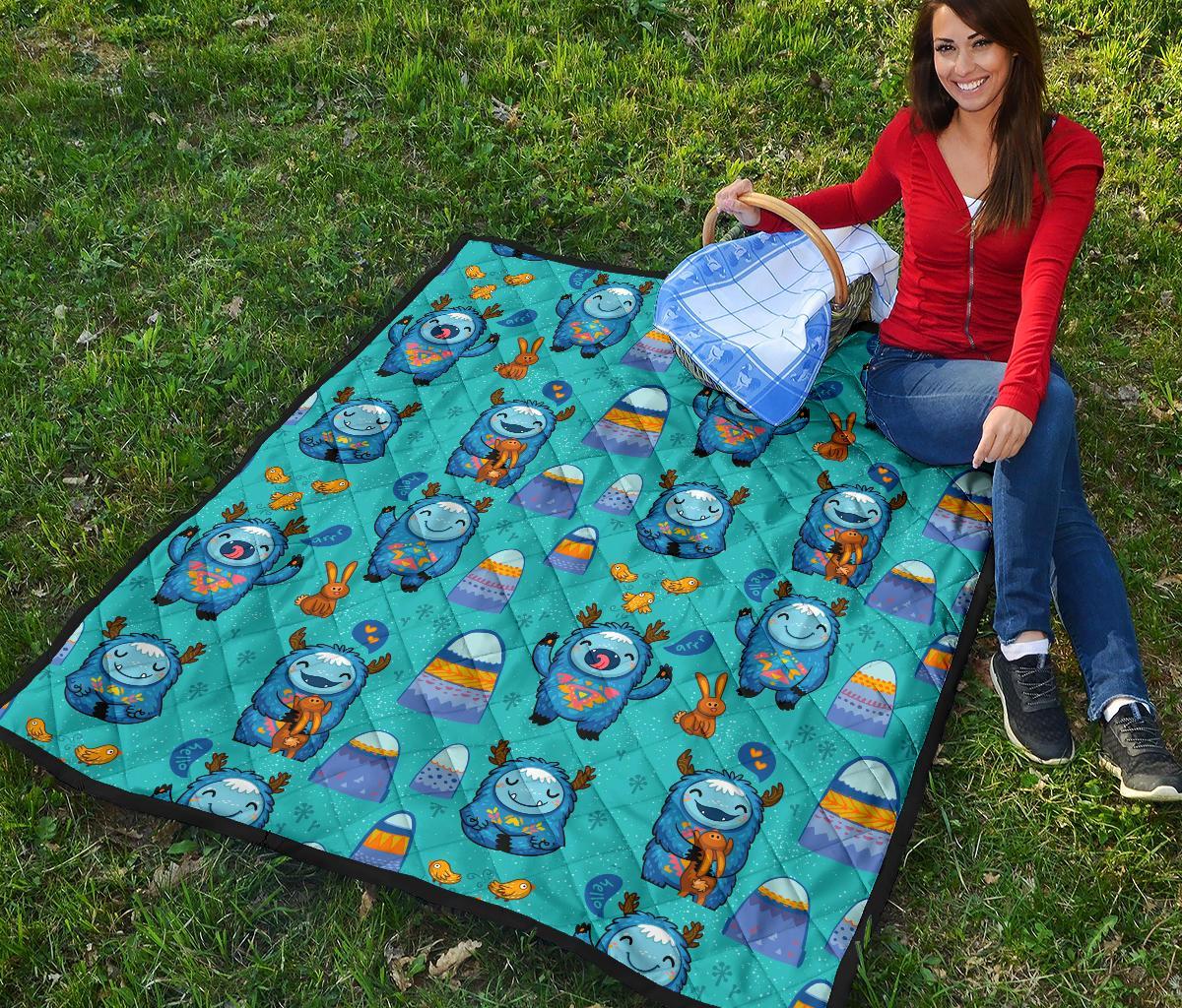 Blue Bigfoot Pattern Print Quilt-grizzshop