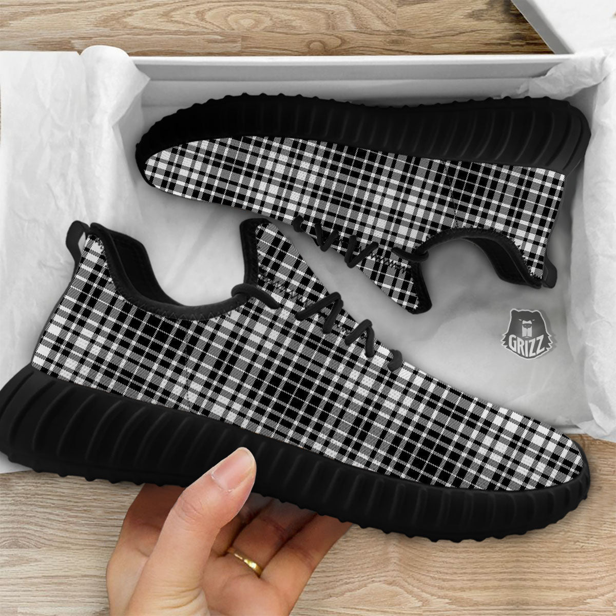 Border Tartan White And Black Print Black Walking Shoes-grizzshop
