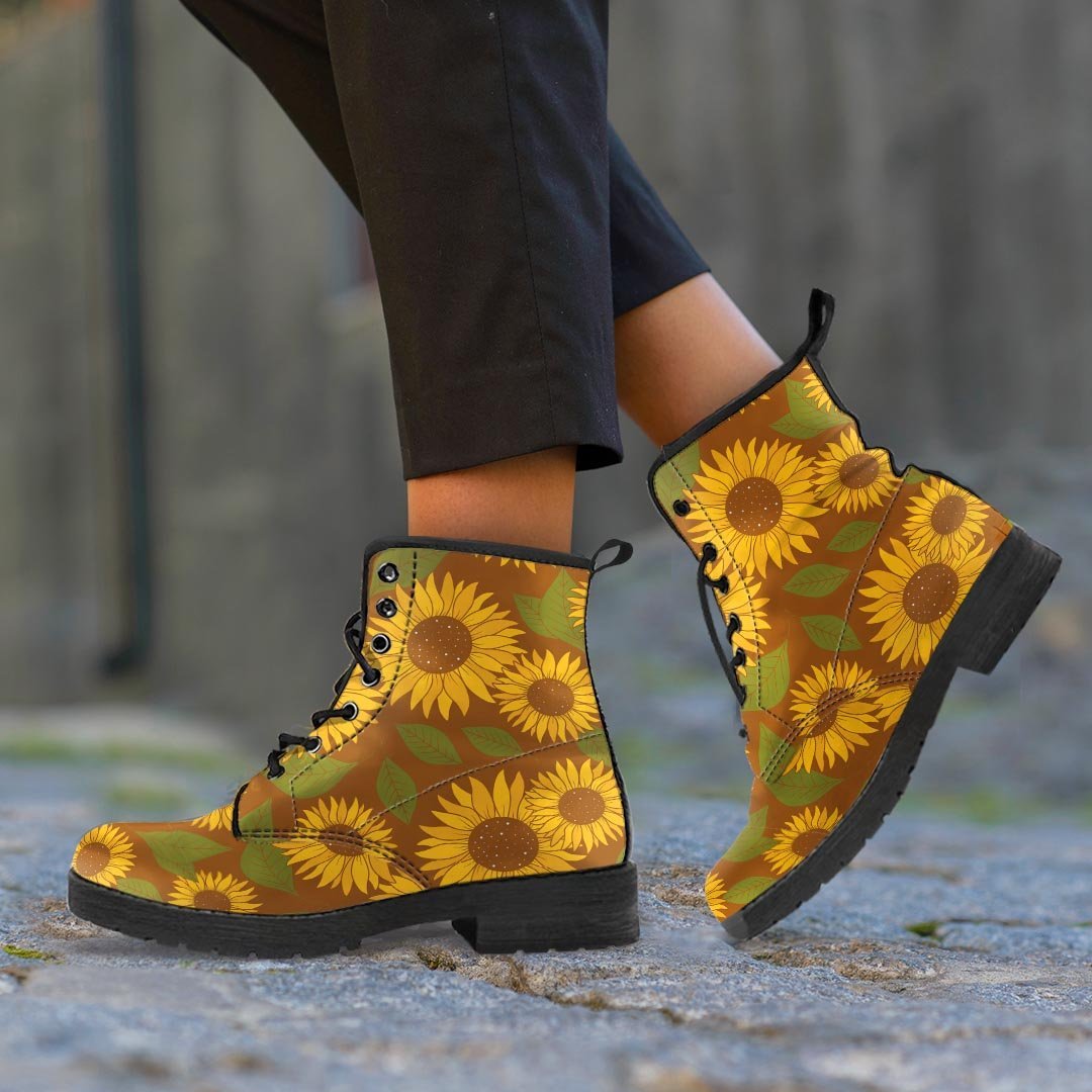 Brown Sunflower Print Women's Boots-grizzshop