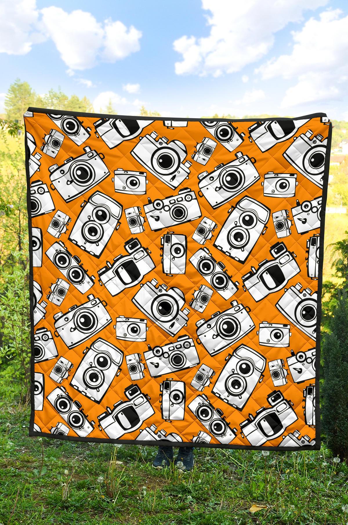 Camera Pattern Print Quilt-grizzshop