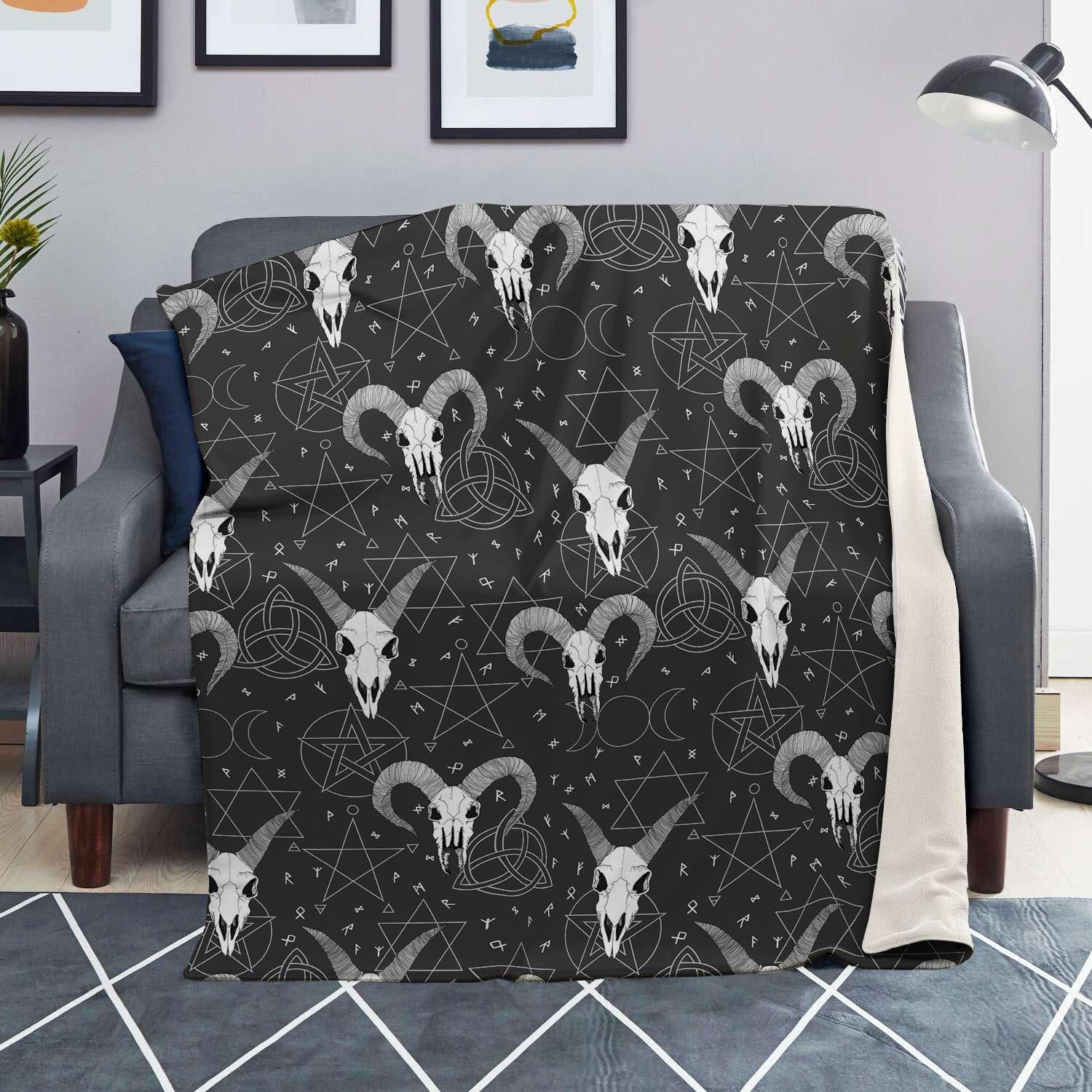 Capricorn Astrology Gothic Witch Blanket-grizzshop