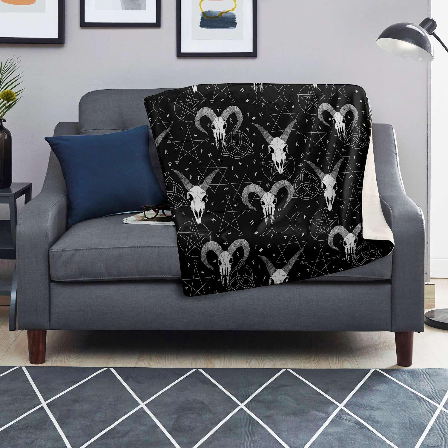 Capricorn Astrology Gothic Witch Blanket-grizzshop