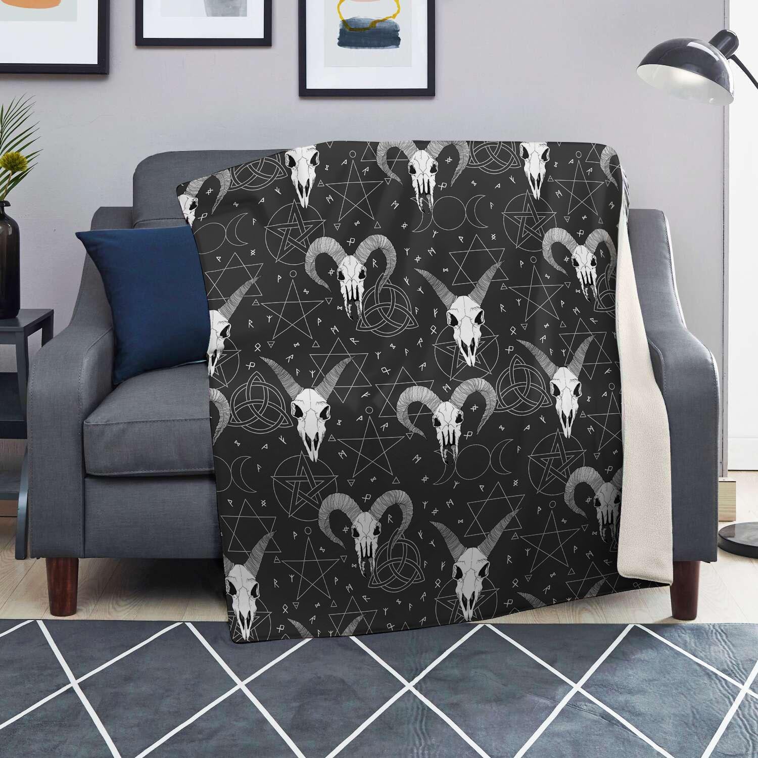 Capricorn Astrology Gothic Witch Blanket-grizzshop