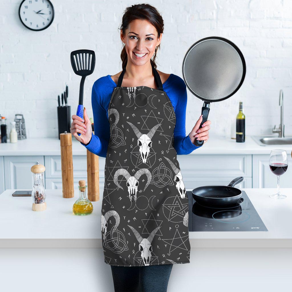 Capricorn Astrology Gothic Witch Women's Apron-grizzshop